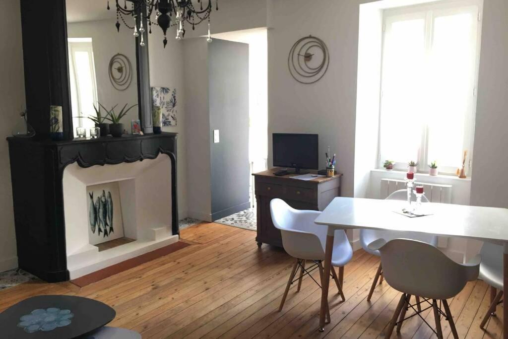 Appartement De Caractere Avec Terrasse. Ла-Рошель Экстерьер фото